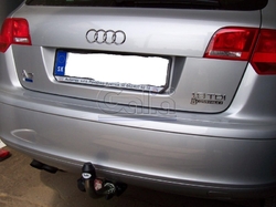 Tažné zařízení Audi A3 Sportback 2004-2008 (8PA), pevné, Galia