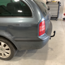 Tažné zařízení Škoda Octavia kombi 1996-2005 (I), pevné, Oris