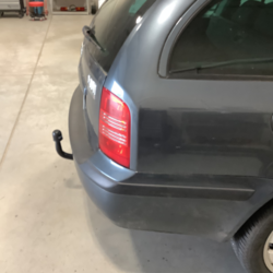 Tažné zařízení Škoda Octavia kombi 1996-2005 (I), pevné, Oris