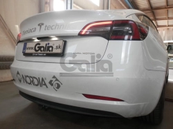 Tažné zařízení Tesla Model 3 2019-2023 , vertikální, Galia