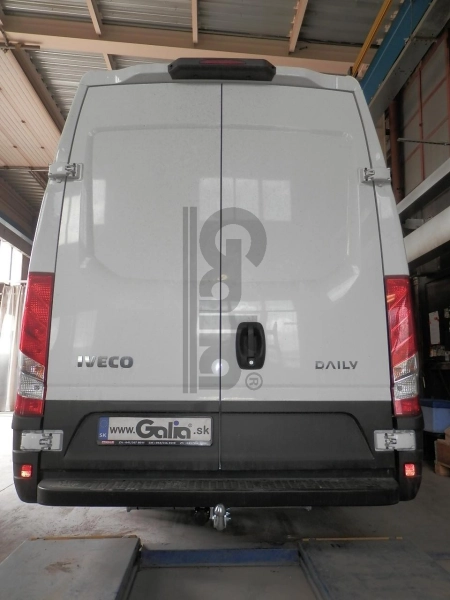 Tažné zařízení Iveco Daily valník 2011/01-2014/06, bajonet, Galia