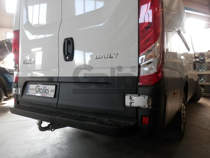 Tažné zařízení Iveco Daily valník 2011/01-2014/06, bajonet, Galia