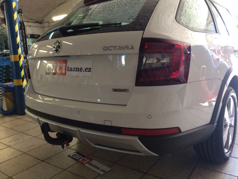 Tažné zařízení Škoda Octavia 2013-2020 (III) kombi, vertikální, PROF SVAR