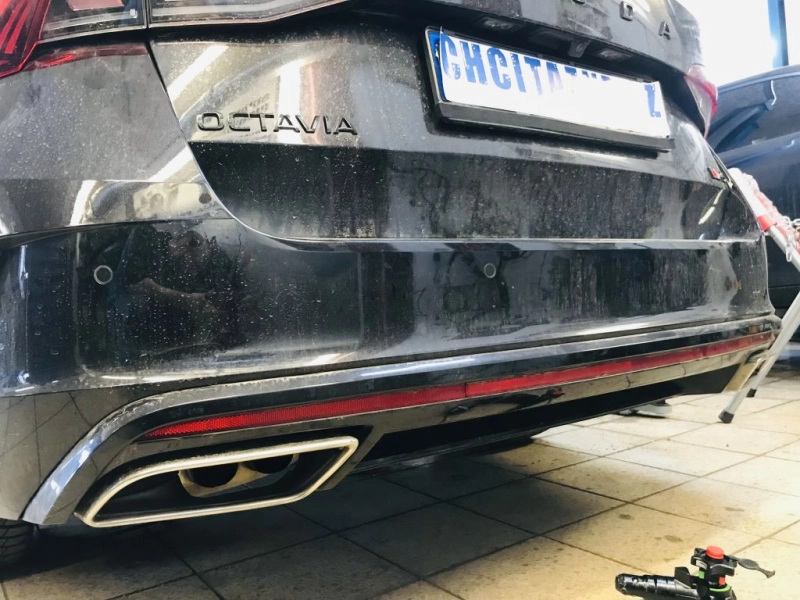 Tažné zařízení Škoda Octavia kombi 2020- (IV), vertikální, Westfalia