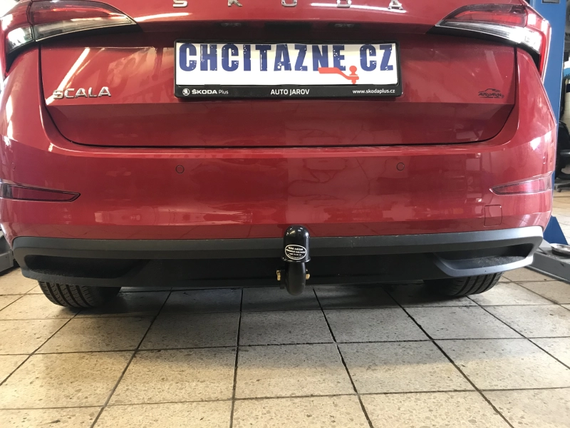 Tažné zařízení Škoda Scala 2024/05- , pevné 2 šr., AUTO-HAK
