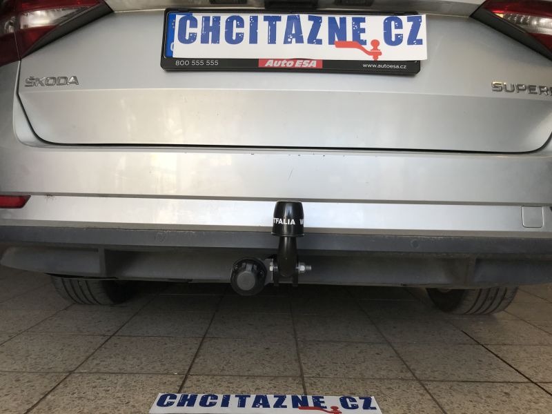 Tažné zařízení Škoda Superb sedan 2020-2023 (III f.l.), pevné 2 šr., Westfalia