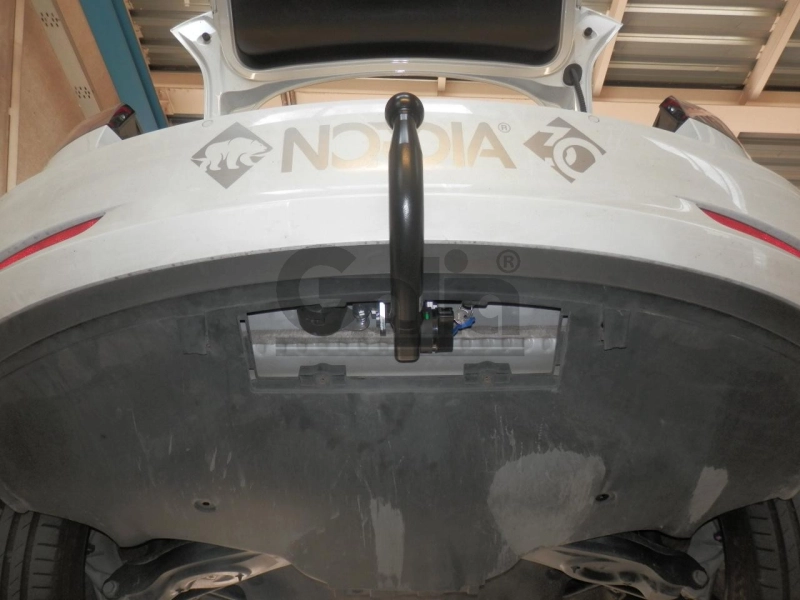 Tažné zařízení Tesla Model 3 2019-2023 , vertikální, Galia