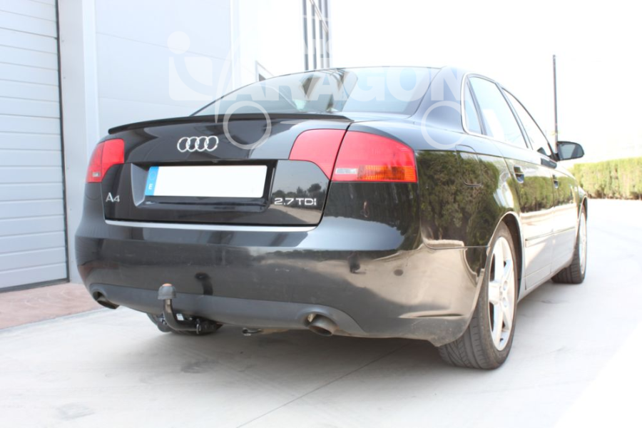 Tažné zařízení Volkswagen Passat sedan 1997-2005 (B5 2WD), pevné, Aragon
