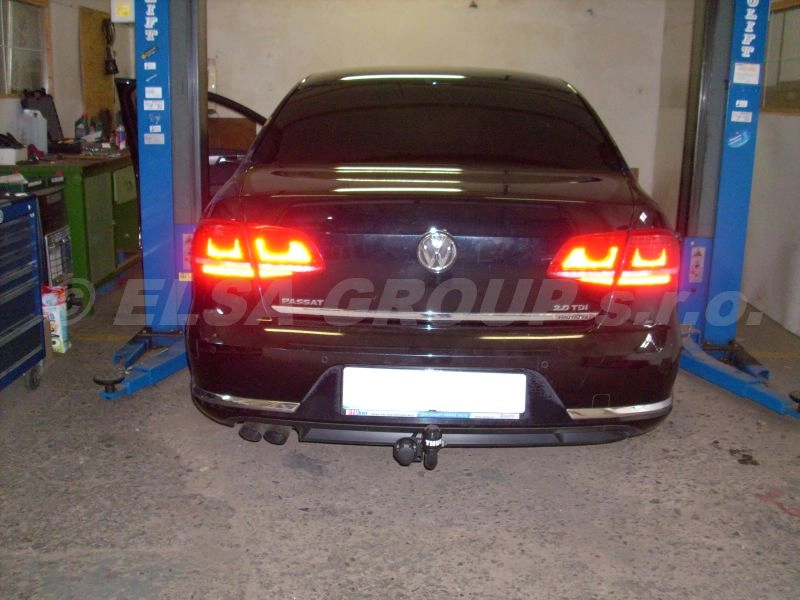 Tažné zařízení Volkswagen Passat sedan 2014- (B8), pevné 2 šr., BRINK